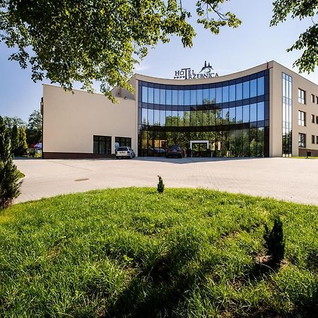 Hotel Trzebnica Extérieur photo