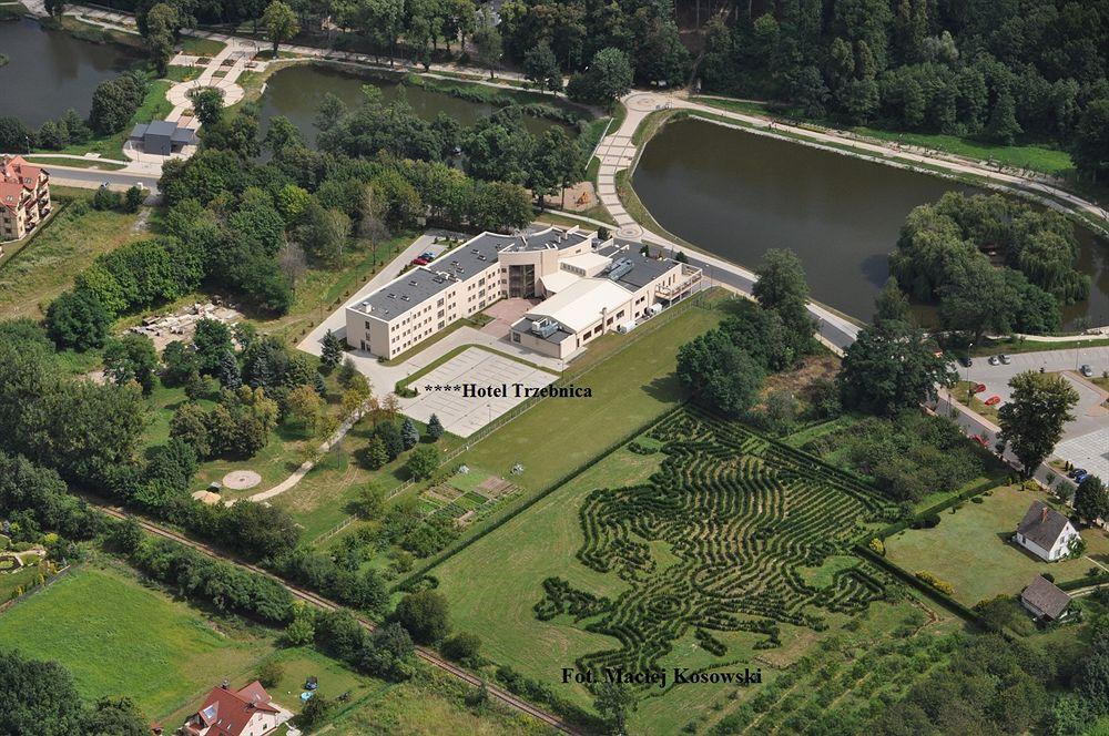 Hotel Trzebnica Extérieur photo
