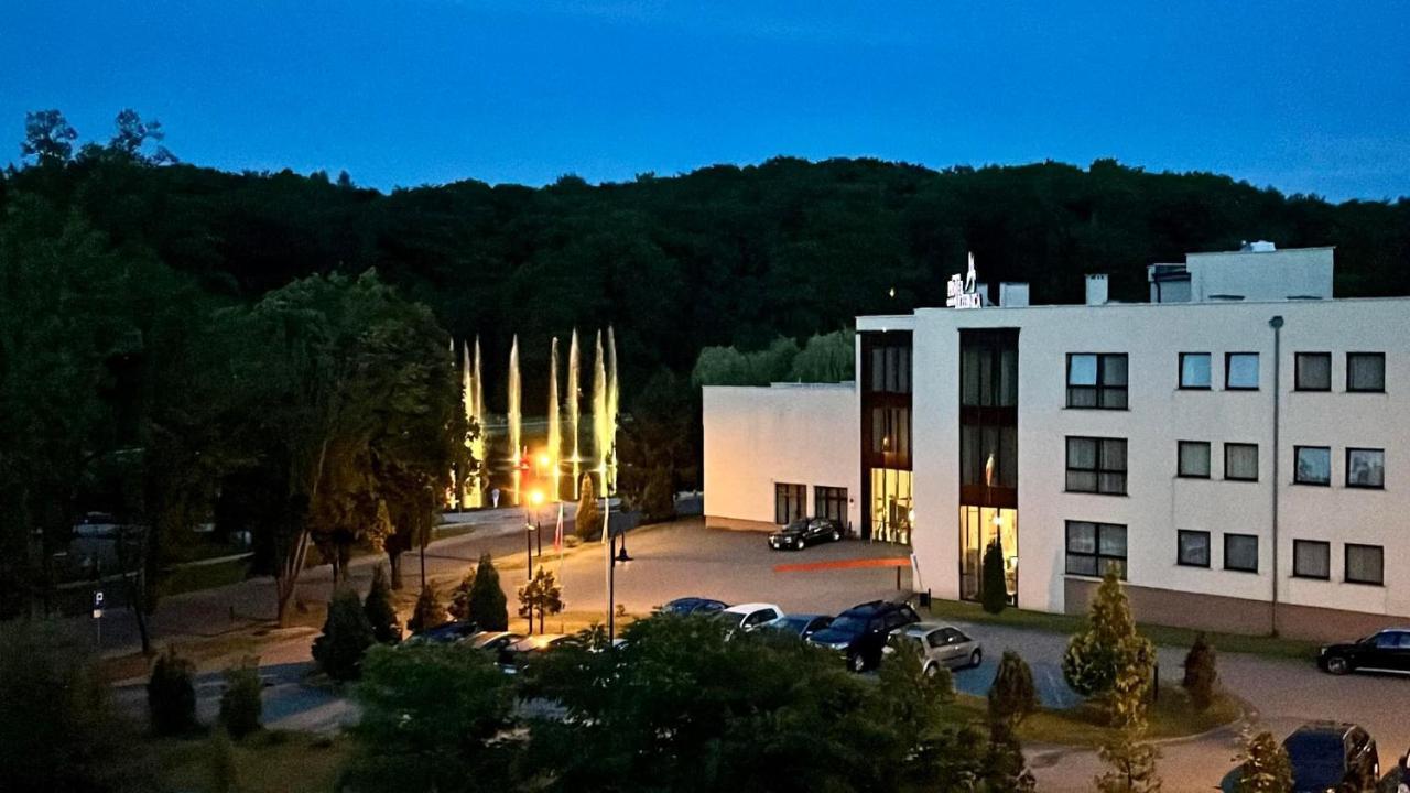 Hotel Trzebnica Extérieur photo